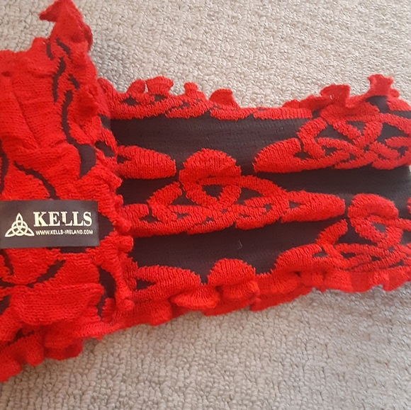 Irish Celtic Knot Scarf- Red/ Black- Kells Brand - Picture 6 of 7